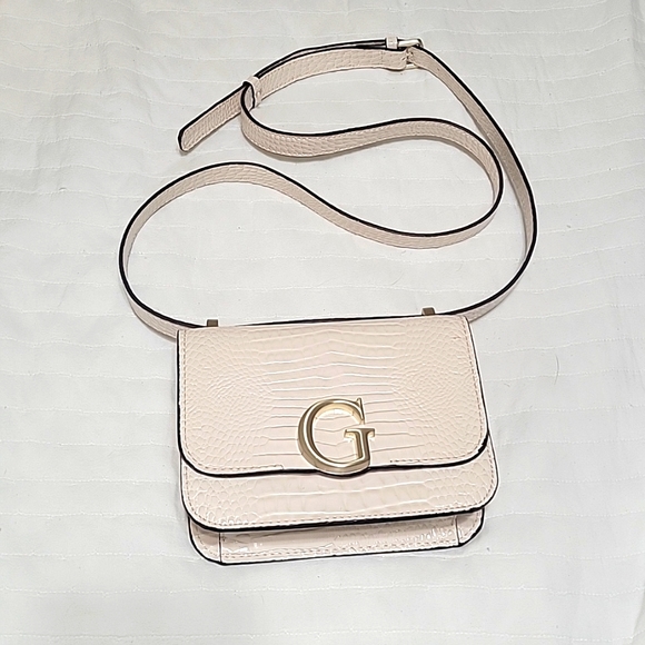 Guess Handbags - Guess Crossbody Purse